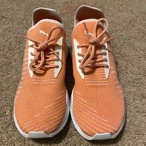 Ignite Puma Sneakers